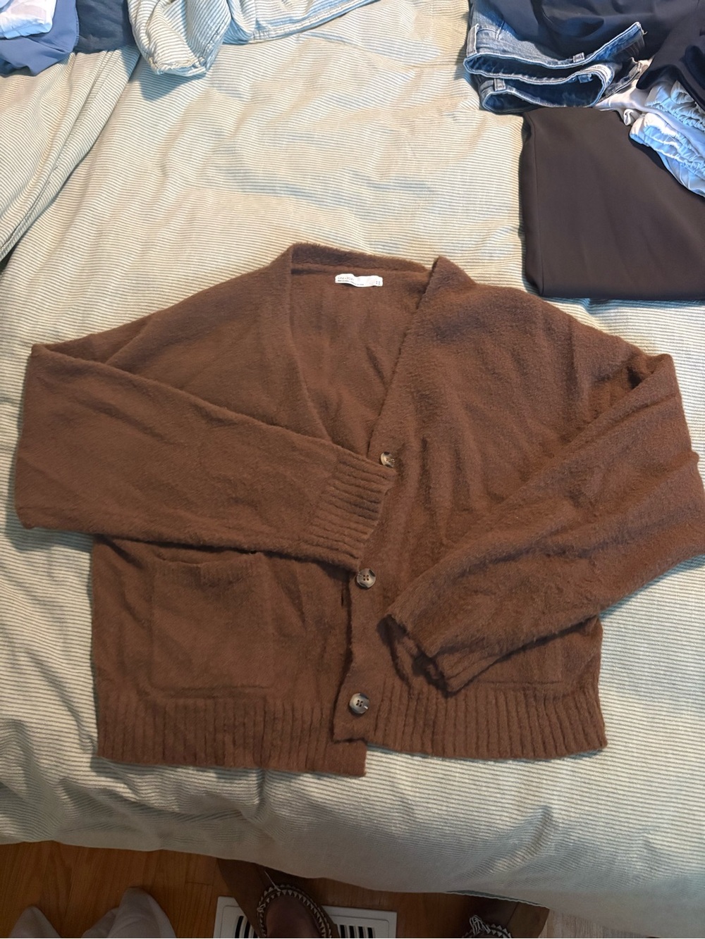 Oak and Fort Brown V-Neck Button Cardigan Sweater size small